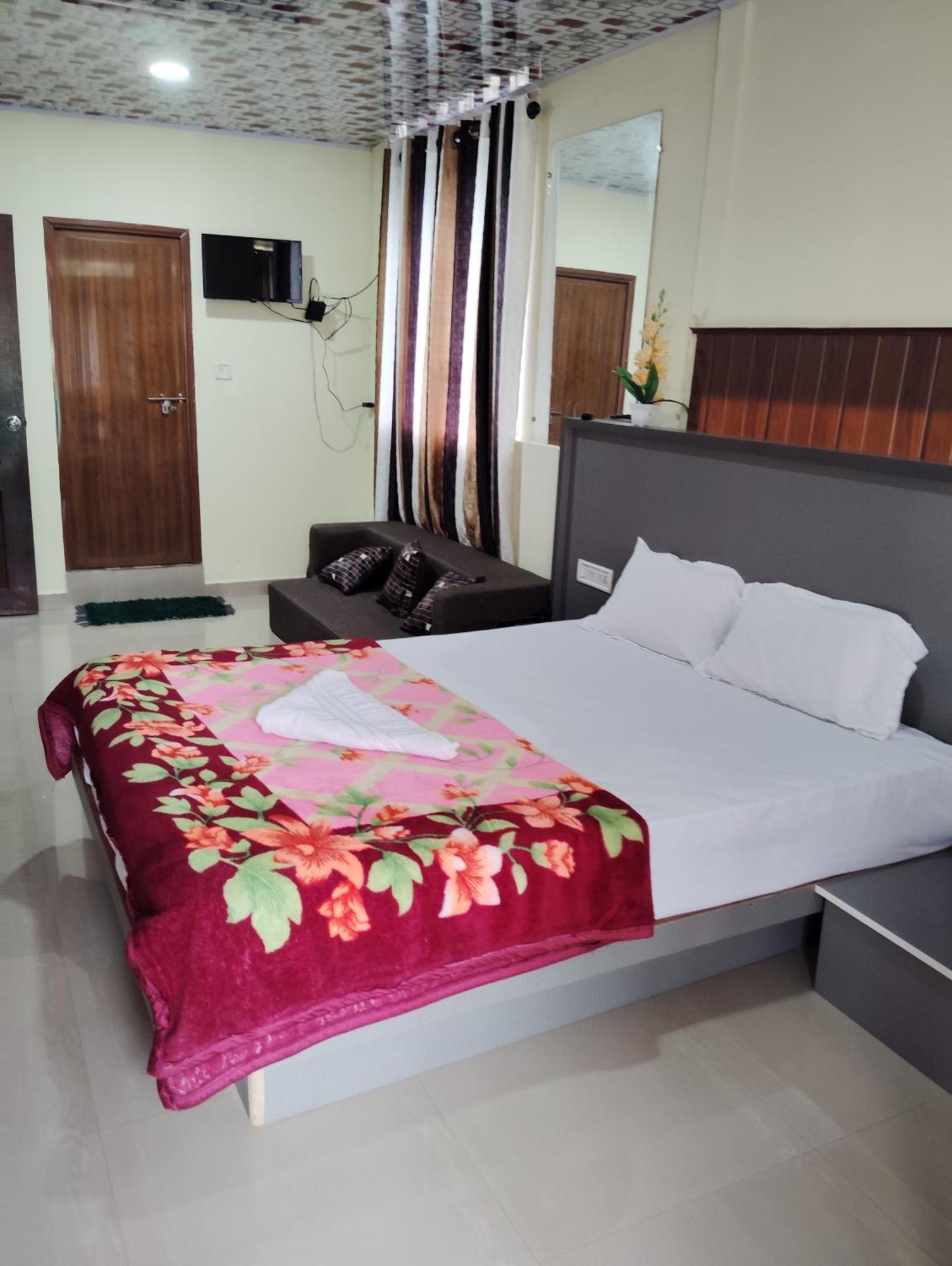Riya Home Stay Munnar Anaviratty Exterior foto